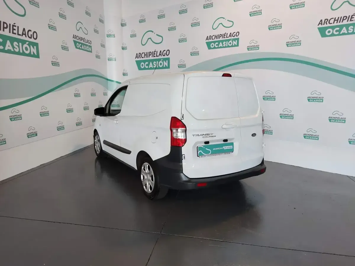 Usado Ford Transit Courier Trend 75 CV (55 kW) 2022 Blanco Van