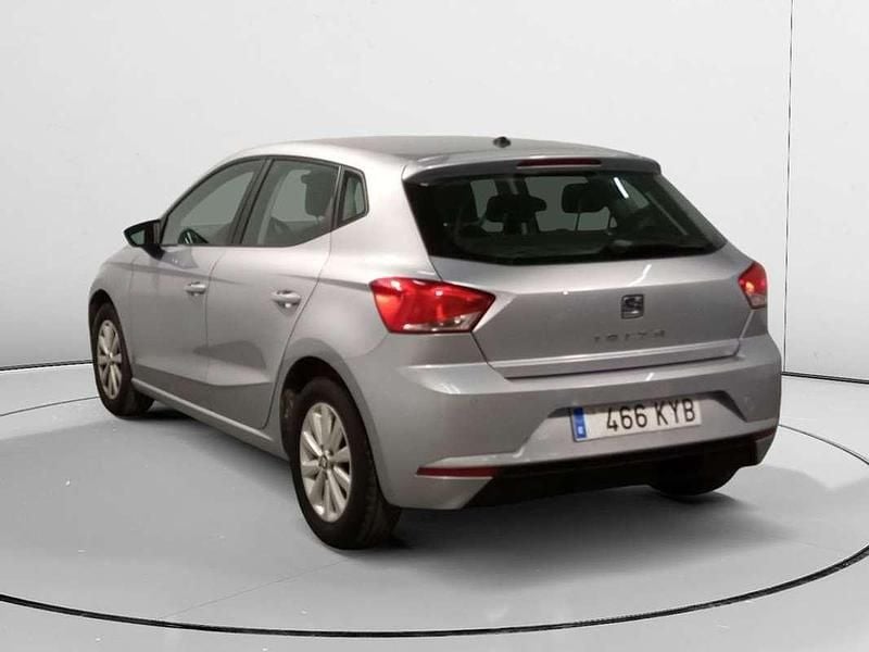 Usado Seat Ibiza Style Plus 80 HP (58 kW) 2019 Cinzento Citadino