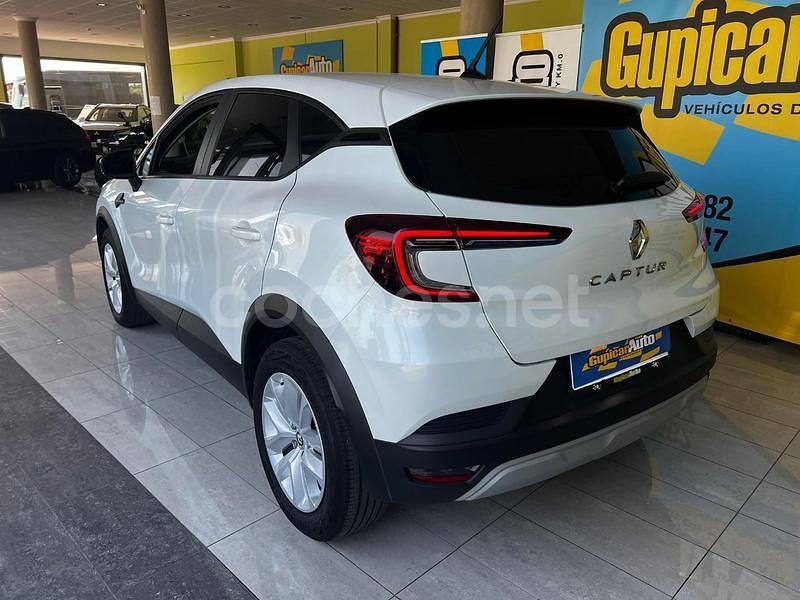 Blanco Usado 2022 Renault Captur Equilibre SUV | 18.800 € (Un poco caro) - Imagen 1/4