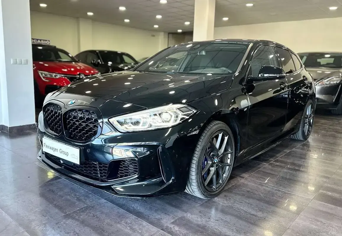 Usado BMW M135 M Performance 306 CV (225 kW) 2022 Negro Utilitario