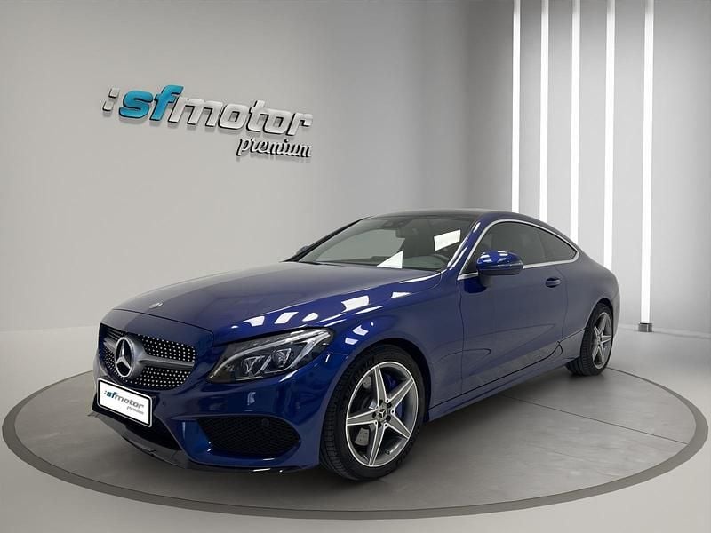 Usado Mercedes C250 AMG line 204 CV (150 kW) 2016 Azul Coupe