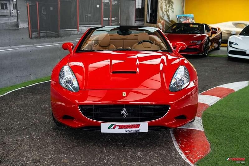 Usado Ferrari California 460 CV (338 kW) 2009 Nero daytona Descapotable
