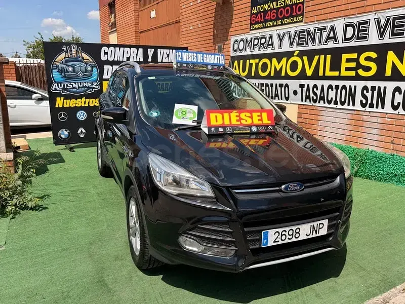 Usado Ford Kuga Vignale 150 CV (110 kW) 2016 Negro SUV