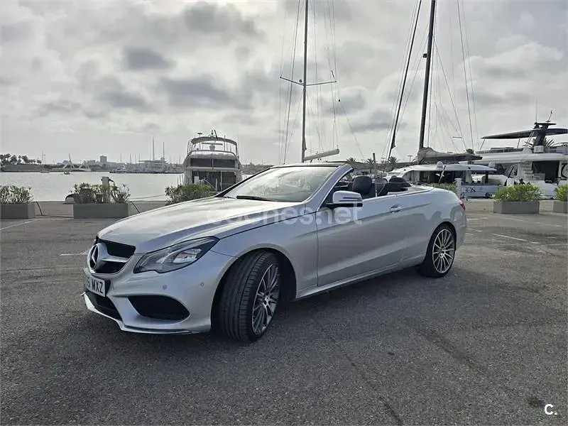 Usado Mercedes E220 170 CV (125 kW) 2015 Gris / plata Descapotable