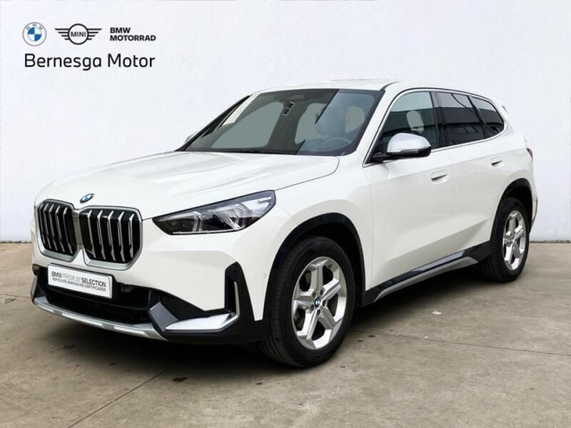 Alpinweiß (sólido) Usado 2024 BMW X1 Comfort Edition SUV | 42.900 € (Super precio) - Imagen 1/4