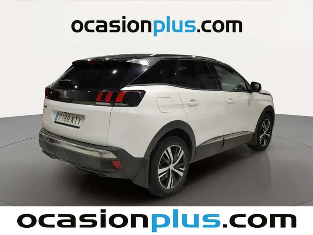 Usado Peugeot 3008 Allure 131 CV (96 kW) 2019 Blanco SUV