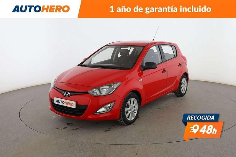 Rojo Usado 2013 Hyundai i20 Berlina | 7199 € (Precio justo) - Imagen 1/3