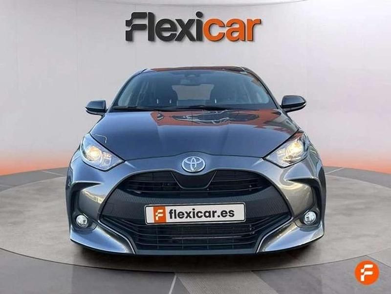 Usado Toyota Yaris Edition 125 CV (91 kW) 2024 Gris Utilitario