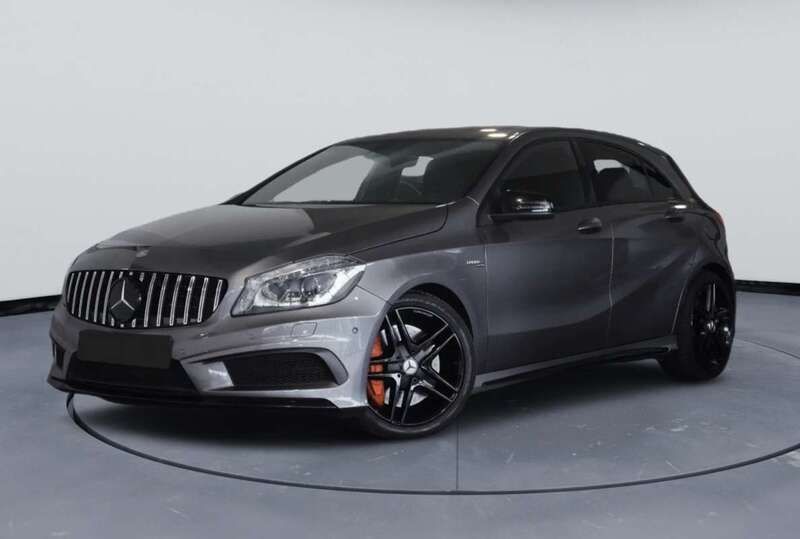 Gris Usado 2014 Mercedes A45 AMG AMG Utilitario | 28.900 € (Un poco caro) - Imagen 1/4