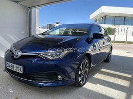 Toyota Auris Hybrid