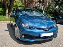 Toyota Auris Hybrid