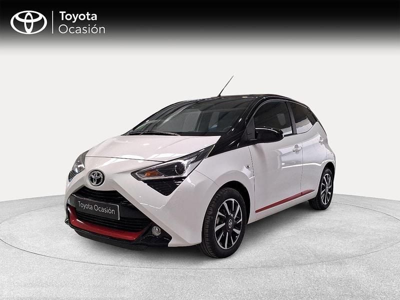 Blanco Usado 2021 Toyota Aygo Sport Utilitario | 13.900 € (Precio justo) - Imagen 1/4