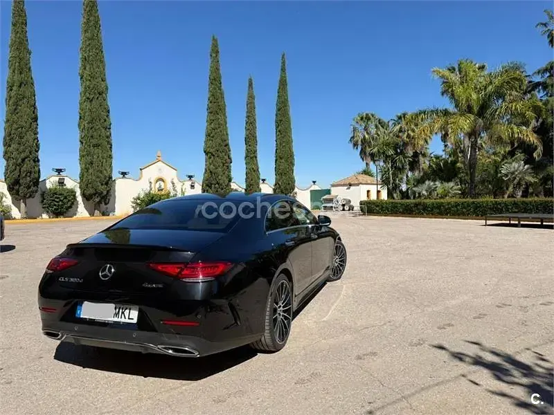 Usado Mercedes CLS300 265 CV (194 kW) 2023 Negro Coupe