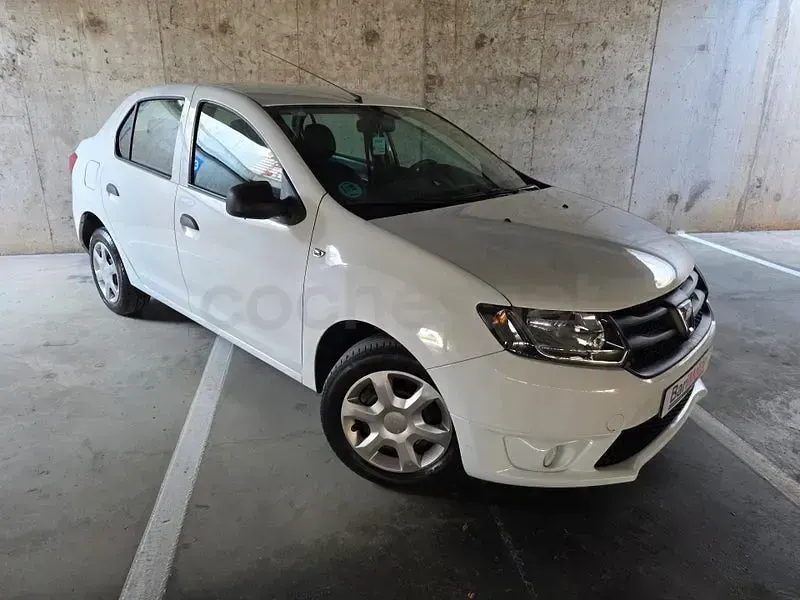 Usado Dacia Logan Ambiance 75 CV (55 kW) 2016 Blanco Berlina
