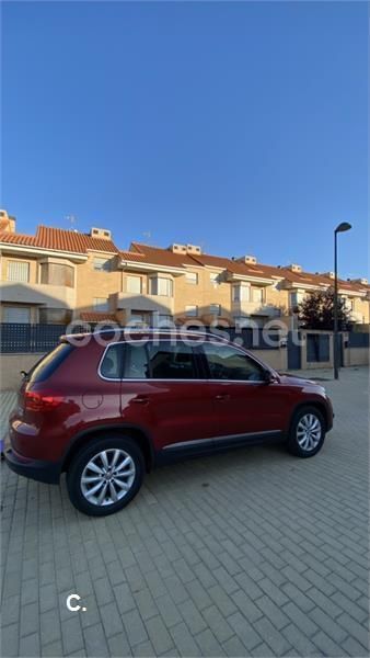 Rojo Usado 2016 VW Tiguan SUV | 17.000 € (Precio justo) - Imagen 1/4