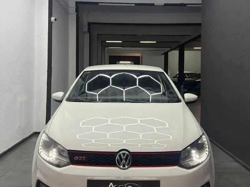 Usado VW Polo GTI 180 CV (132 kW) 2011 Blanco Utilitario