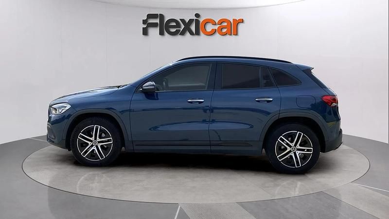 Usado Mercedes GLA200 150 CV (110 kW) 2021 Azul SUV