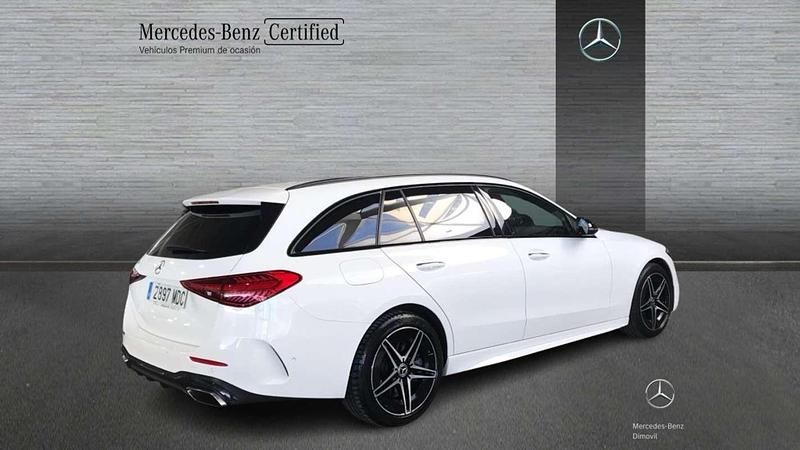 Usado Mercedes C300 AMG line 204 CV (150 kW) 2022 Blanco Familiar