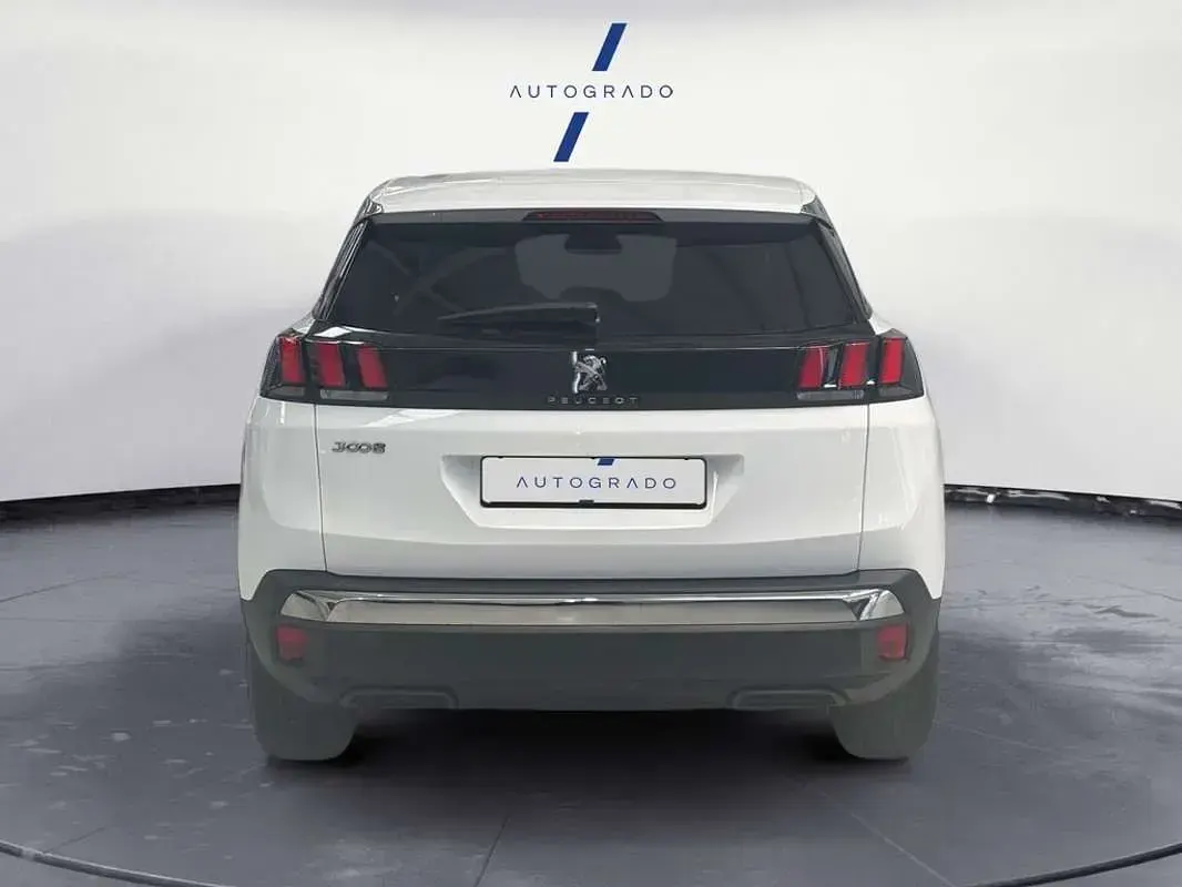 Usado Peugeot 3008 Allure 129 CV (94 kW) 2021 Blanco SUV