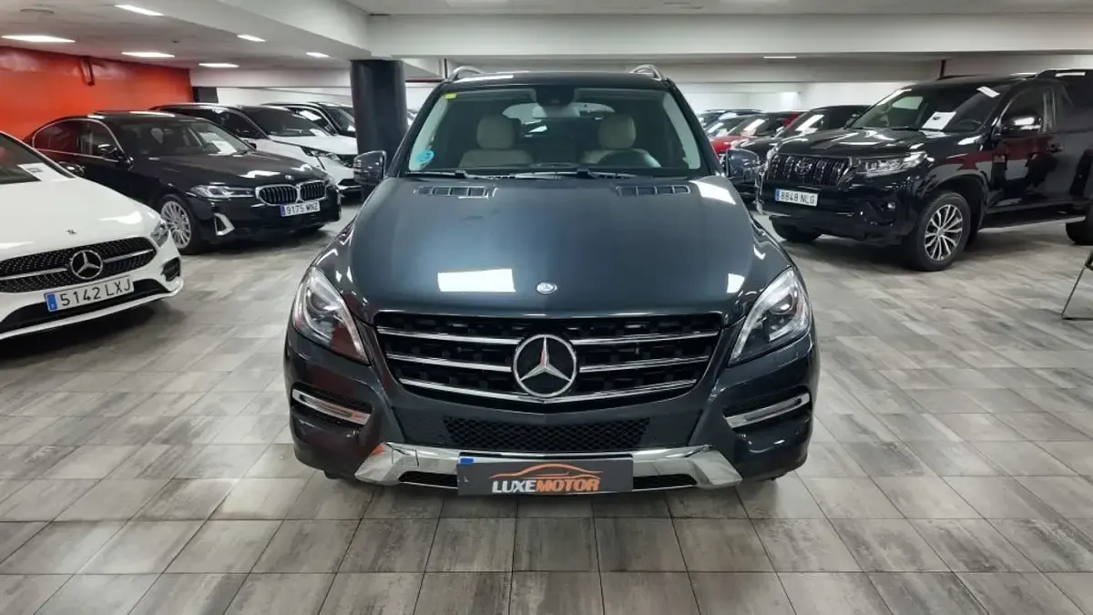 Usado Mercedes ML250 204 CV (150 kW) 2015 Gris SUV