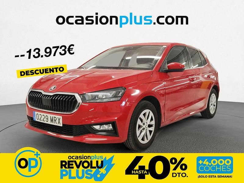 Usado Skoda Fabia Selection 95 CV (69 kW) 2024 Rojo Utilitario