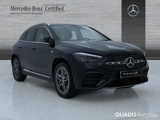Usado Mercedes GLA250 AMG line 218 CV (160 kW) 2026 Negro cosmos SUV
