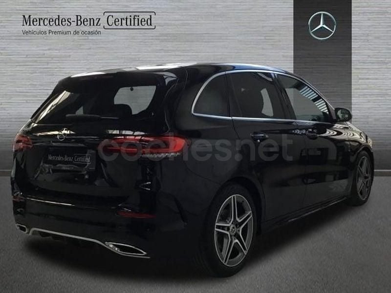 Begagnad Mercedes B180 116 HK (85 kW) 2022 Svart Minibuss