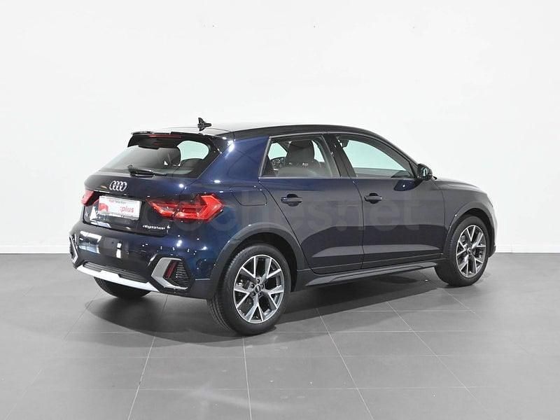Usado Audi A1 110 CV (80 kW) 2022 Azul SUV