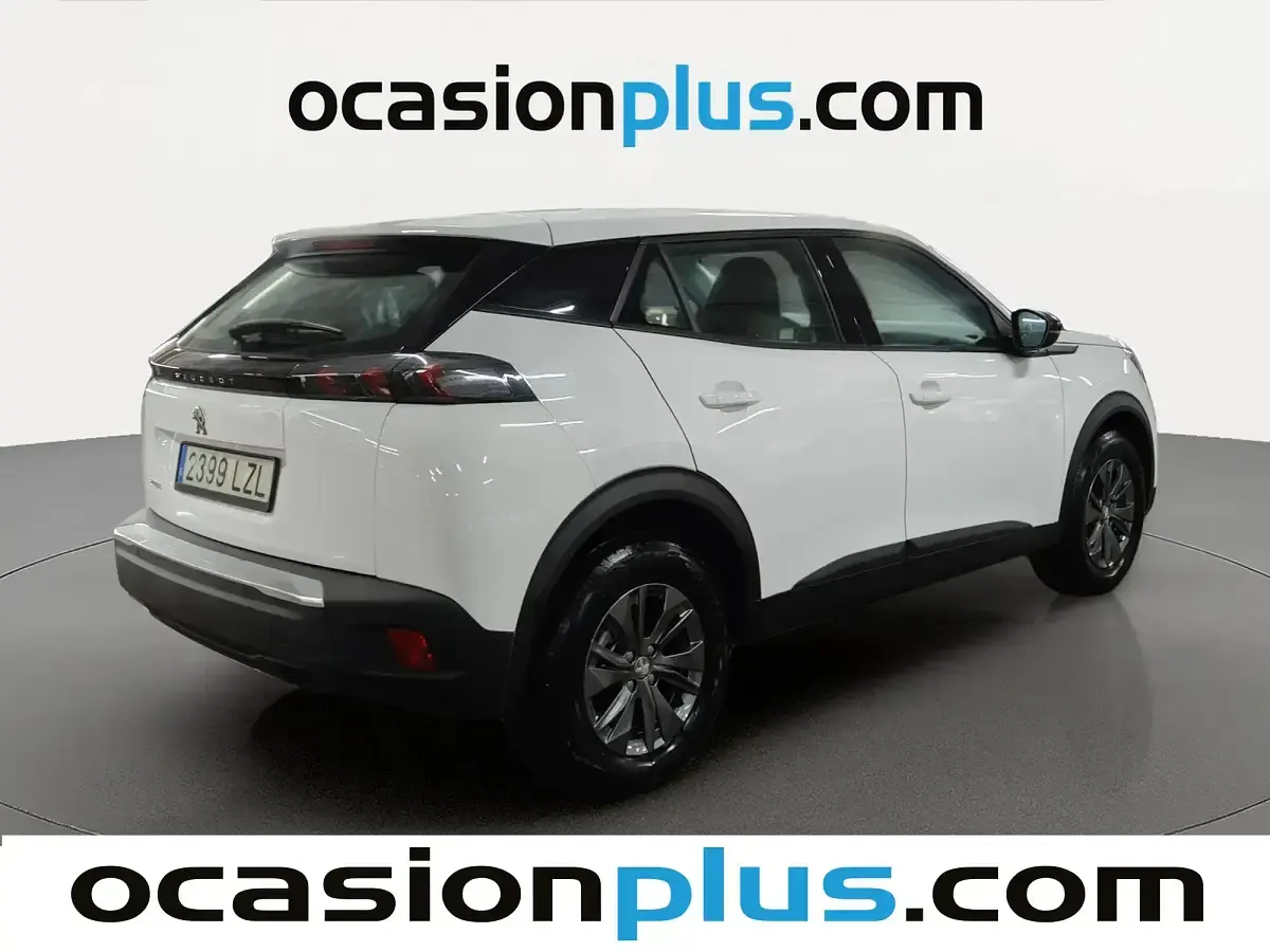 Usado Peugeot 2008 Active 100 CV (73 kW) 2022 Blanco SUV