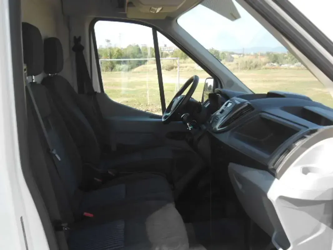 Usado Ford Transit Ambiente 105 CV (77 kW) 2019 Blanco Van