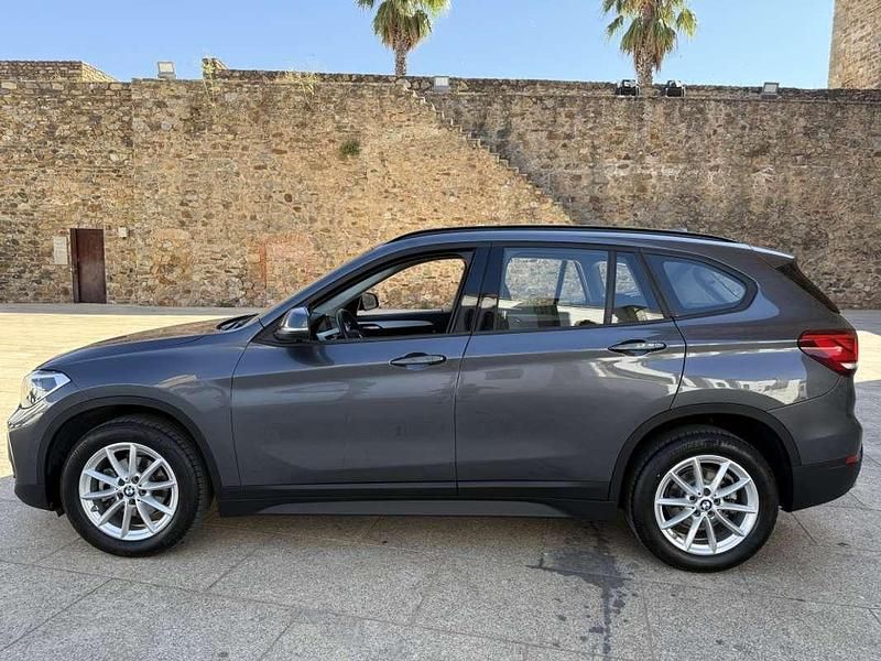 Usado BMW X1 Comfort Edition 116 CV (85 kW) 2020 Gris SUV