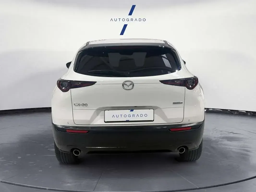 Usado Mazda CX-30 Prime-Line 122 CV (89 kW) 2023 Blanco SUV