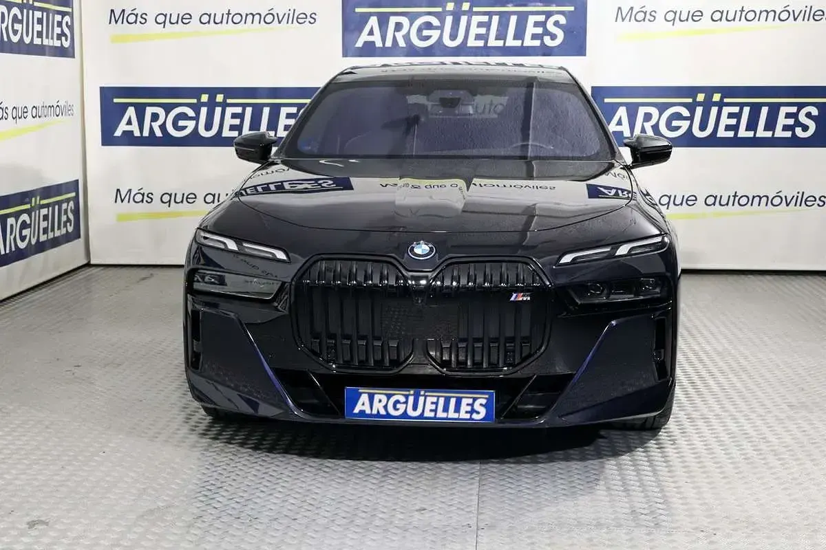 Usado BMW 760 571 CV (419 kW) 2023 Negro Berlina