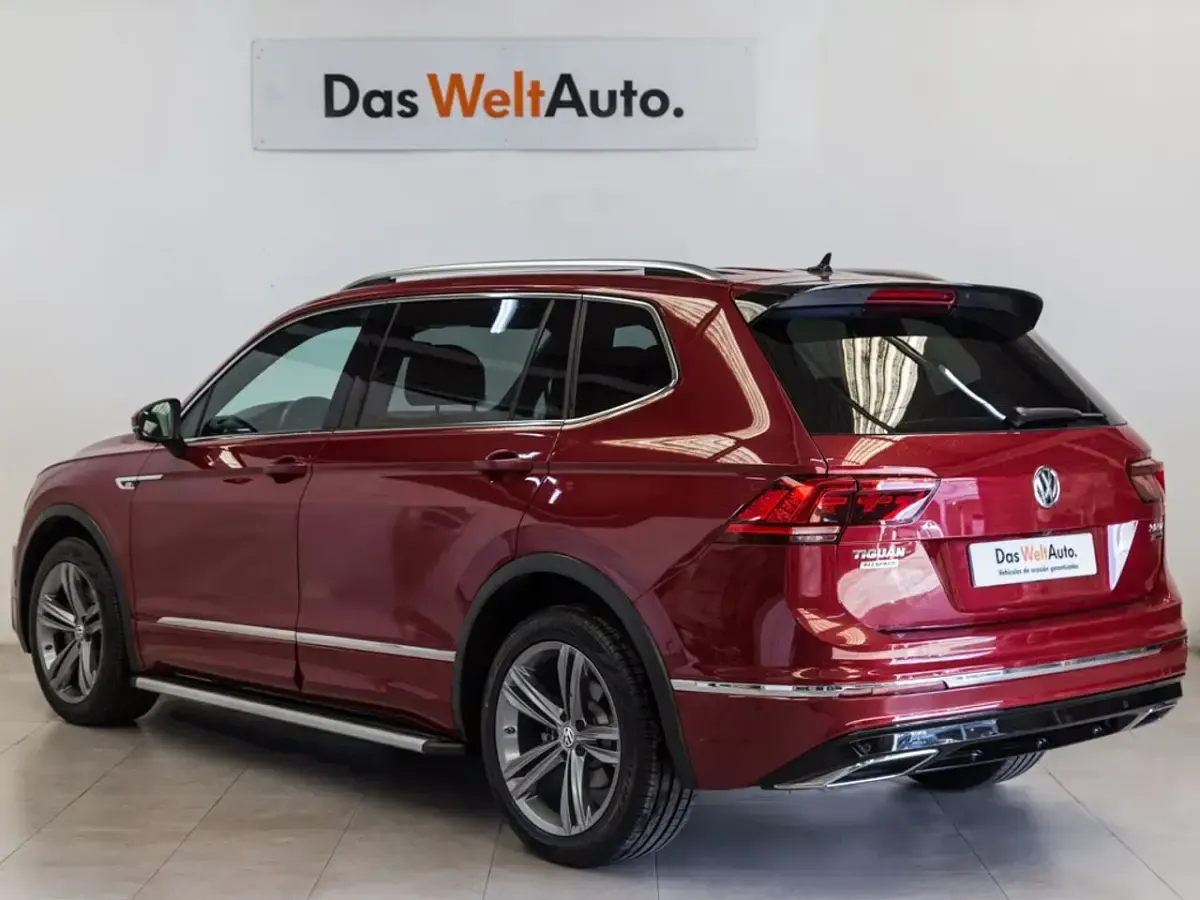 Usado VW Tiguan Allspace Sport 190 CV (139 kW) 2018 Rojo SUV