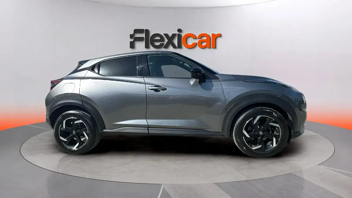 Usado Nissan Juke N-Connecta 114 CV (83 kW) 2024 Gris SUV