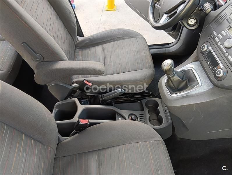 Usado Ford C-MAX Trend 115 CV (84 kW) 2008 Negro Monovolumen