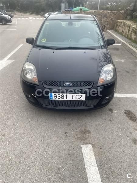 Usado Ford Fiesta Trend 68 CV (50 kW) 2006 Negro Utilitario