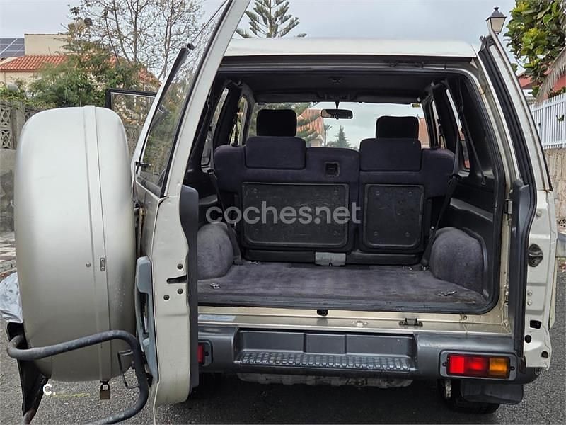 Usado Isuzu Trooper 159 CV (116 kW) 2000 Gris / plata SUV