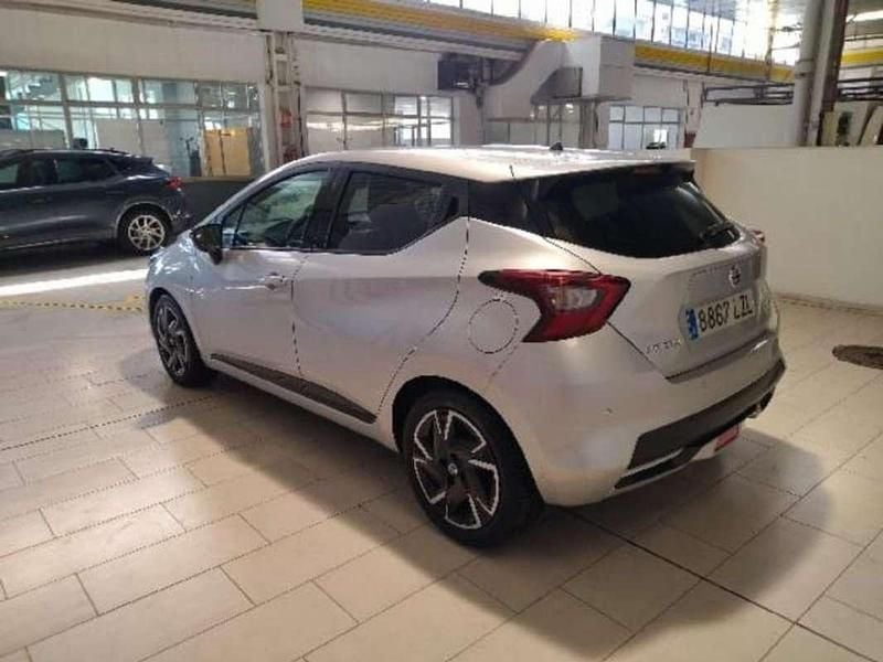 Usado Nissan Micra 92 CV (67 kW) 2022 Plateado Utilitario