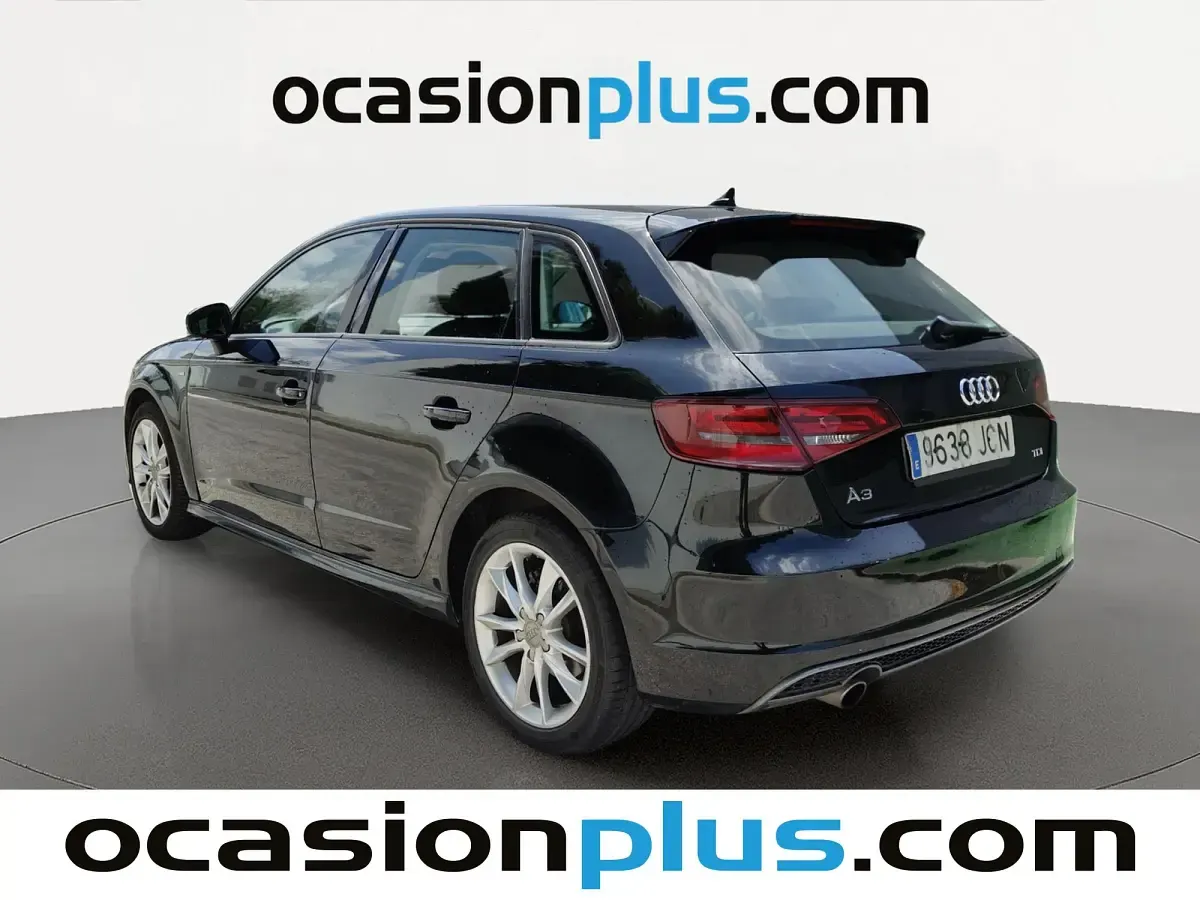 Usado Audi A3 Sportback S-Line 110 CV (80 kW) 2015 Negro Utilitario