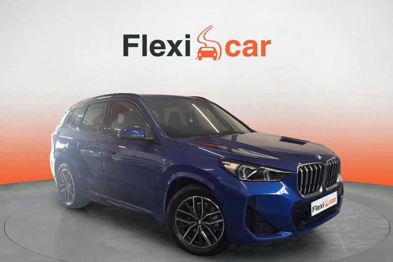 Azul Usado 2024 BMW X1 xLine SUV | 37.990 € - Imagen 1/4