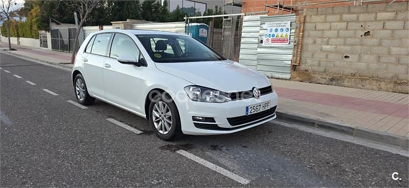 Usado VW Golf Edition 105 CV (77 kW) 2013 Blanco Berlina