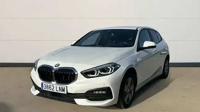 Usado BMW 116 116 CV (85 kW) 2021 Blanco Utilitario
