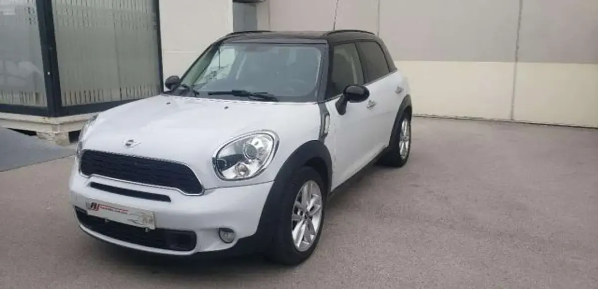 Usado Mini Cooper SD 143 CV (105 kW) 2014 Blanco Utilitario