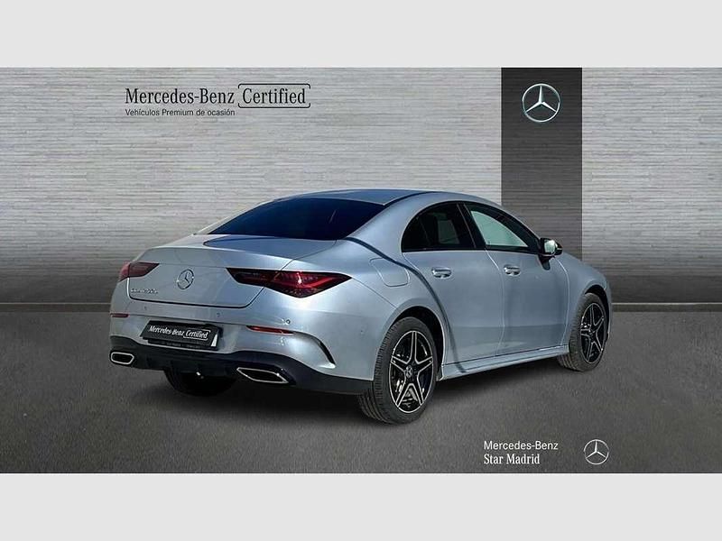 Usado Mercedes CLA250e 218 CV (160 kW) 2025 Plateado Berlina