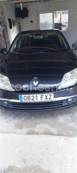Usado Renault Laguna III Dynamique 150 CV (110 kW) 2007 Negro Berlina