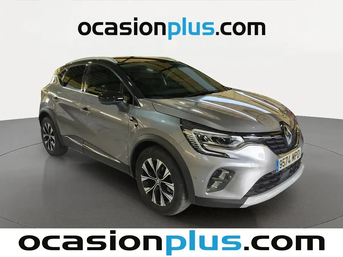 Usado Renault Captur Techno 90 CV (66 kW) 2024 Gris SUV