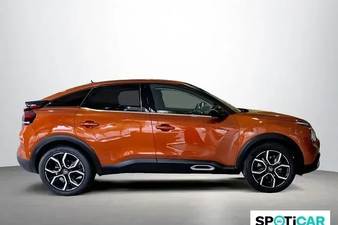 Usado Citroën e-C4 Shine 100 kW (136 CV) 2022 Berlina