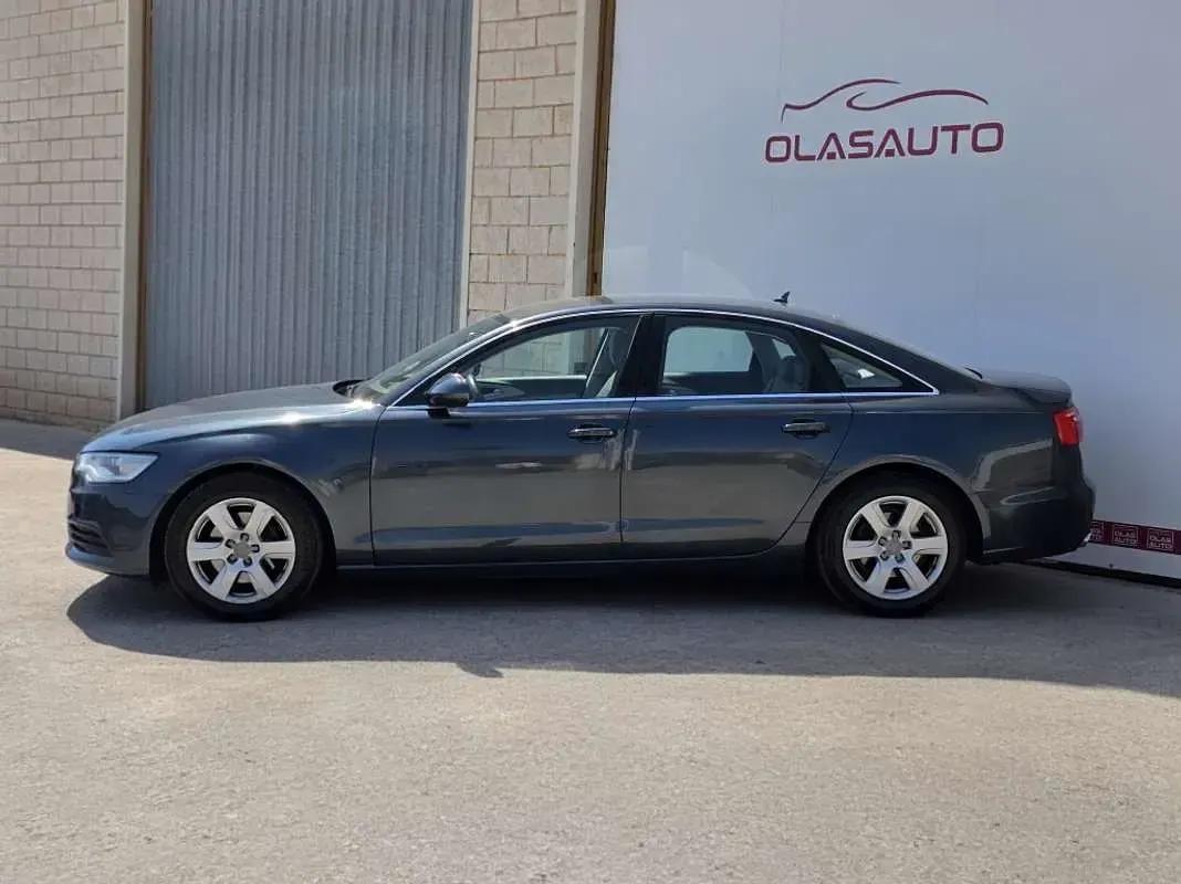 Usado Audi A6 Advanced 177 CV (130 kW) 2013 Gris Berlina