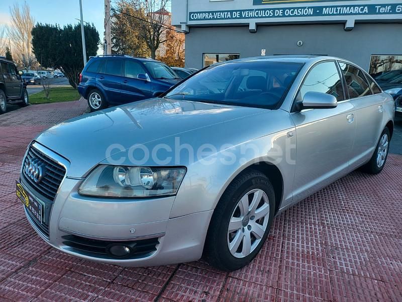 Usado Audi A6 225 CV (165 kW) 2004 Gris / plata Berlina